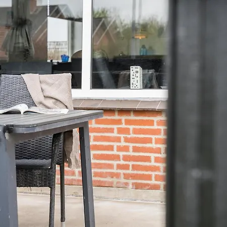 Cozy In With Wifi Feriehus Bredebro